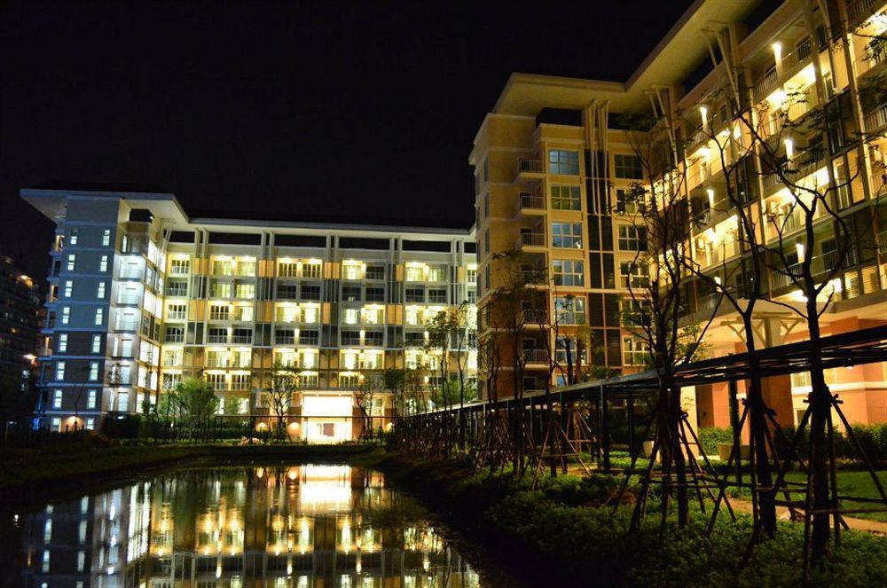 Grow Residences Bangkok Buitenkant foto