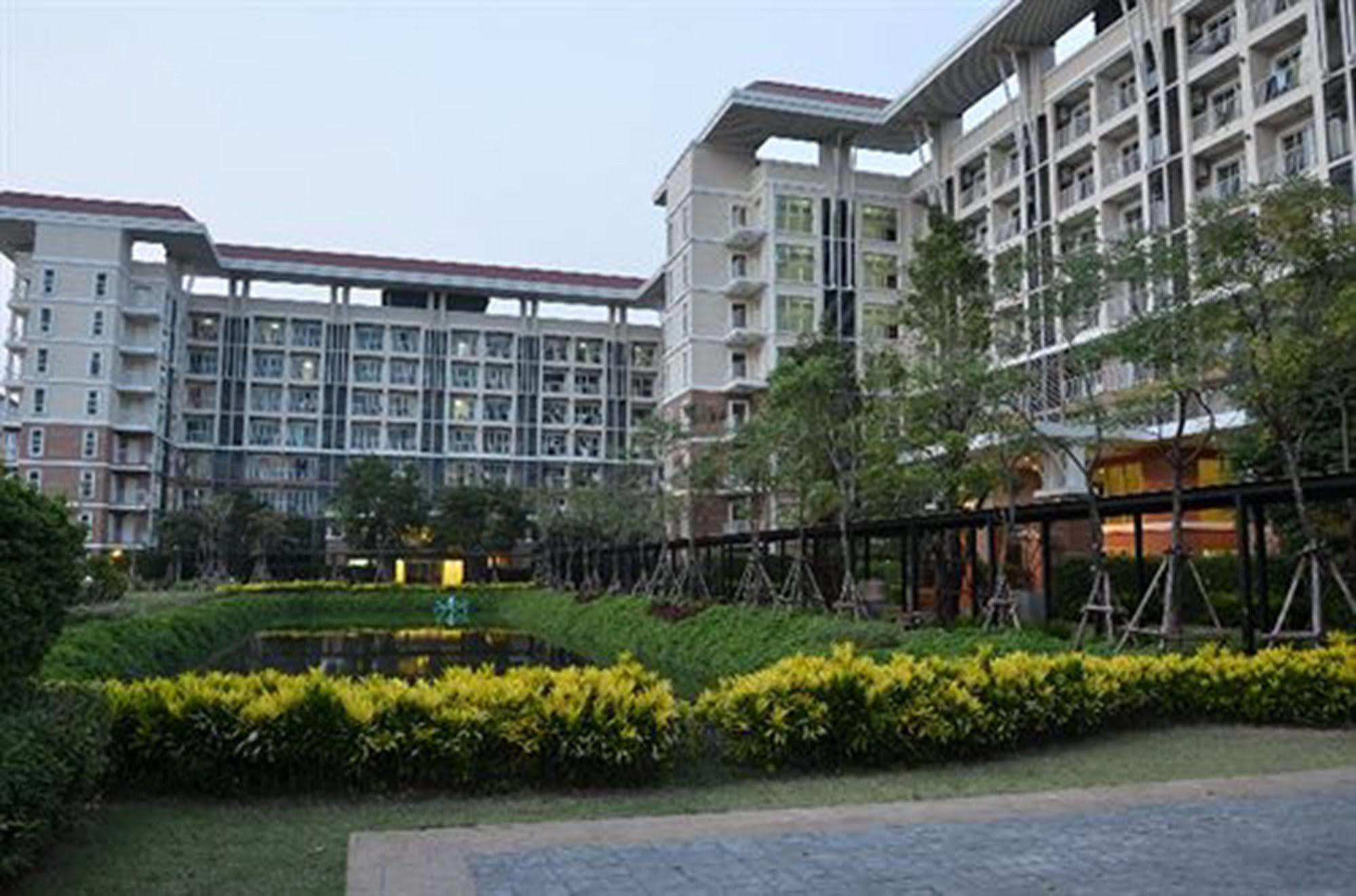 Grow Residences Bangkok Buitenkant foto